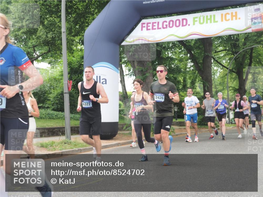 29.06.2025 - hella hamburg halbmarathon KatJ http://msf.ph/oto/8524702 29.06.2025 10:52:14 Zwischen KM18-KM19 1186, 1229, 2136, 2490, 4307, 5073, 6322, 6706, 7907 meine-sportfotos.de