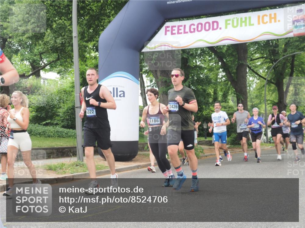 29.06.2025 - hella hamburg halbmarathon KatJ http://msf.ph/oto/8524706 29.06.2025 10:52:14 Zwischen KM18-KM19 1186, 1229, 2136, 2490, 4307, 5073, 6322, 6706, 7907 meine-sportfotos.de