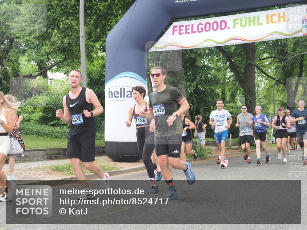 29.06.2025 - hella hamburg halbmarathon KatJ http://msf.ph/oto/8524717 29.06.2025 10:52:15 Zwischen KM18-KM19 1186, 1229, 2136, 2490, 4307, 5073, 6322, 6706, 7210, 7211, 7907 meine-sportfotos.de