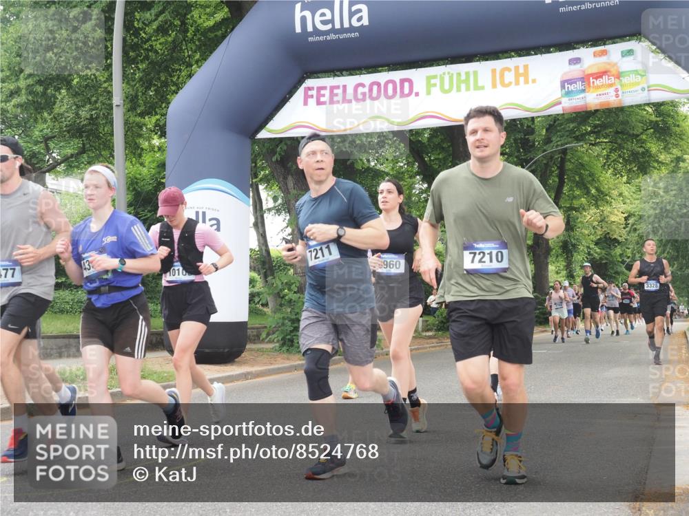 29.06.2025 - hella hamburg halbmarathon KatJ http://msf.ph/oto/8524768 29.06.2025 10:52:18 Zwischen KM18-KM19 1186, 1229, 1559, 2136, 4307, 5073, 6322, 7210, 7211, 7888, 7907 meine-sportfotos.de