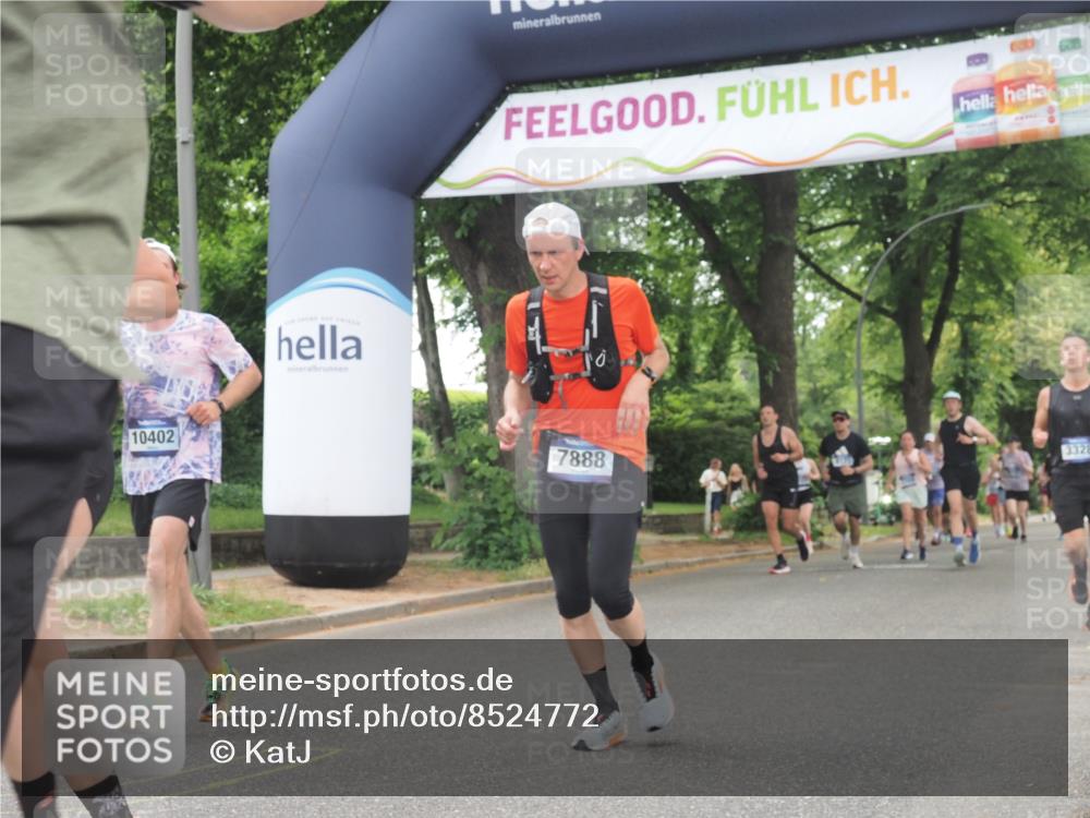29.06.2025 - hella hamburg halbmarathon KatJ http://msf.ph/oto/8524772 29.06.2025 10:52:19 Zwischen KM18-KM19 1186, 1229, 1559, 2136, 3328, 4307, 5073, 6322, 7210, 7211, 7888 meine-sportfotos.de