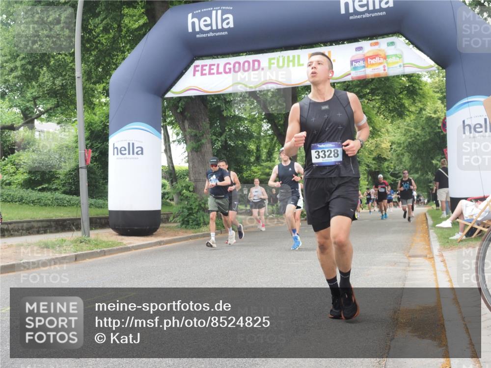 29.06.2025 - hella hamburg halbmarathon KatJ http://msf.ph/oto/8524825 29.06.2025 10:52:22 Zwischen KM18-KM19 1062, 1559, 3328, 4307, 6322, 7210, 7211, 7760, 7888, 8171 meine-sportfotos.de