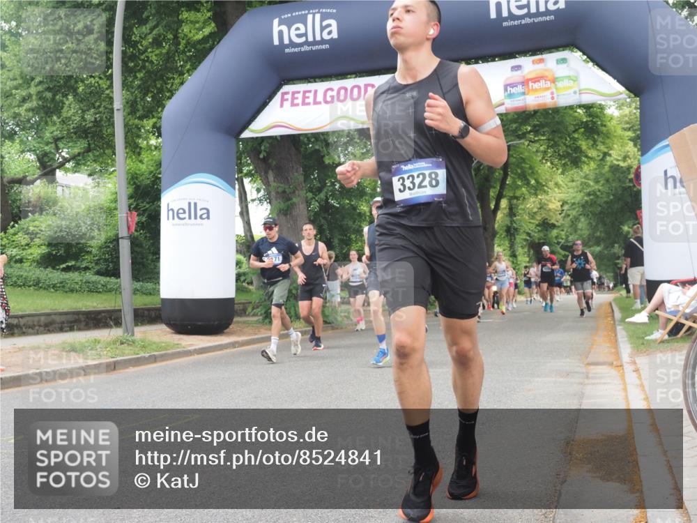 29.06.2025 - hella hamburg halbmarathon KatJ http://msf.ph/oto/8524841 29.06.2025 10:52:22 Zwischen KM18-KM19 1062, 1559, 3328, 4307, 6322, 7210, 7211, 7760, 7888, 8171 meine-sportfotos.de