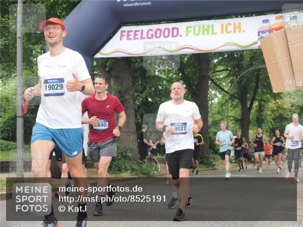 29.06.2025 - hella hamburg halbmarathon KatJ http://msf.ph/oto/8525191 29.06.2025 11:01:59 Zwischen KM18-KM19 1440, 1553, 1749, 2259, 6126, 6254, 6522 meine-sportfotos.de