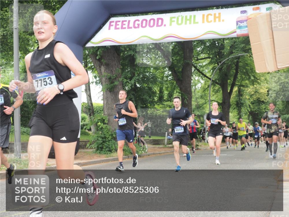 29.06.2025 - hella hamburg halbmarathon KatJ http://msf.ph/oto/8525306 29.06.2025 11:02:04 Zwischen KM18-KM19 1440, 2989, 6254, 6844, 7753 meine-sportfotos.de