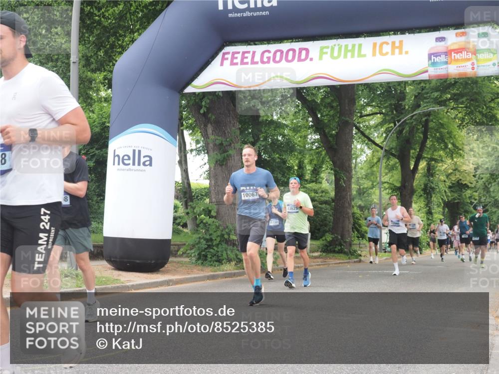 29.06.2025 - hella hamburg halbmarathon KatJ http://msf.ph/oto/8525385 29.06.2025 10:52:45 Zwischen KM18-KM19 3578, 3746, 4488, 6572 meine-sportfotos.de