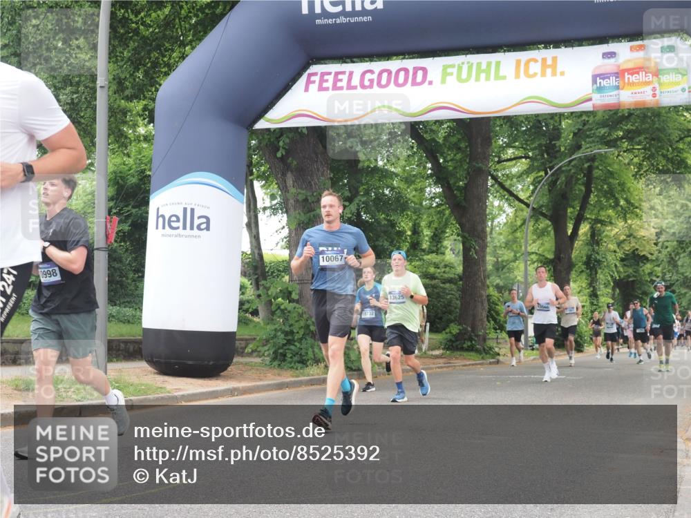 29.06.2025 - hella hamburg halbmarathon KatJ http://msf.ph/oto/8525392 29.06.2025 10:52:45 Zwischen KM18-KM19 3578, 3746, 4488, 6572 meine-sportfotos.de