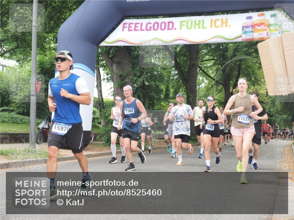 29.06.2025 - hella hamburg halbmarathon KatJ http://msf.ph/oto/8525460 29.06.2025 11:02:13 Zwischen KM18-KM19 1548, 1599, 3762, 3977, 6715, 7019, 7360, 7913, 8513, 8597, 8645 meine-sportfotos.de