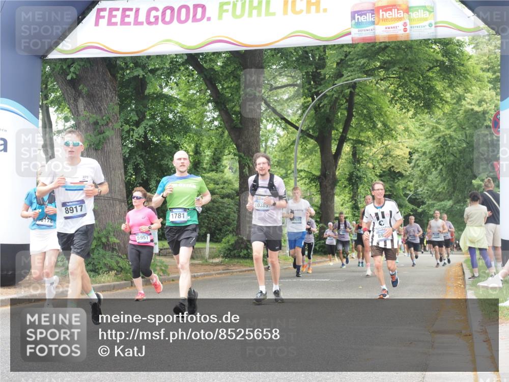 29.06.2025 - hella hamburg halbmarathon KatJ http://msf.ph/oto/8525658 29.06.2025 10:53:03 Zwischen KM18-KM19 1249, 1781, 5951, 6489, 8402 meine-sportfotos.de