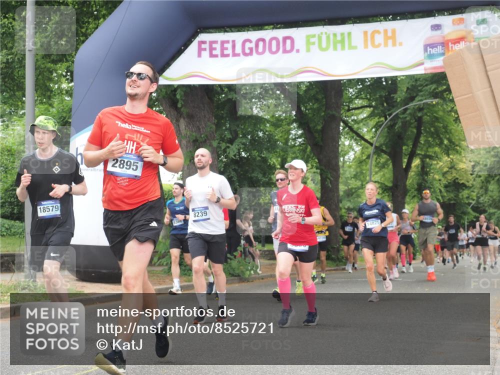 29.06.2025 - hella hamburg halbmarathon KatJ http://msf.ph/oto/8525721 29.06.2025 11:02:24 Zwischen KM18-KM19 1456, 2147, 2895, 5390, 5981, 7249, 8239 meine-sportfotos.de