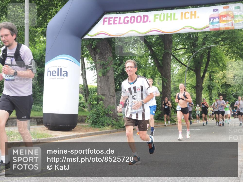 29.06.2025 - hella hamburg halbmarathon KatJ http://msf.ph/oto/8525728 29.06.2025 10:53:06 Zwischen KM18-KM19 1781, 4499, 5951, 8402 meine-sportfotos.de