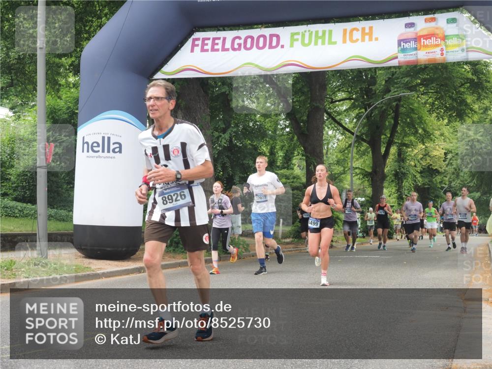 29.06.2025 - hella hamburg halbmarathon KatJ http://msf.ph/oto/8525730 29.06.2025 10:53:06 Zwischen KM18-KM19 1781, 4499, 5951, 8402 meine-sportfotos.de