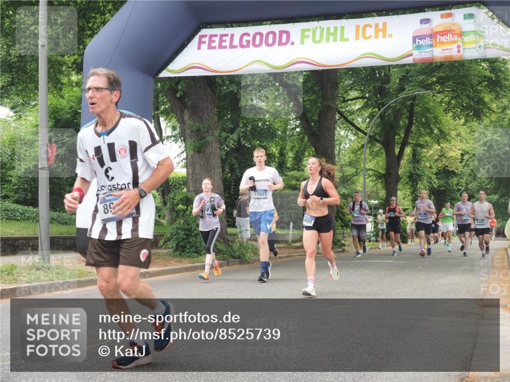 29.06.2025 - hella hamburg halbmarathon KatJ http://msf.ph/oto/8525739 29.06.2025 10:53:07 Zwischen KM18-KM19 1781, 4227, 4499, 5951, 8402 meine-sportfotos.de