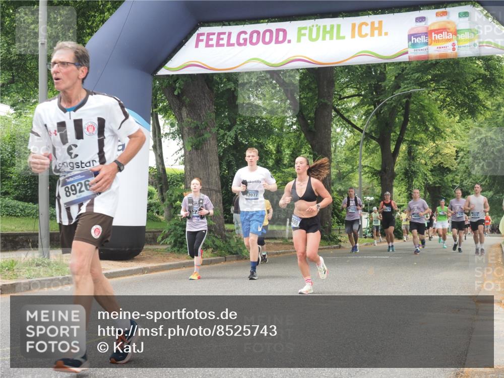 29.06.2025 - hella hamburg halbmarathon KatJ http://msf.ph/oto/8525743 29.06.2025 10:53:07 Zwischen KM18-KM19 1781, 4227, 4499, 5951, 8402 meine-sportfotos.de