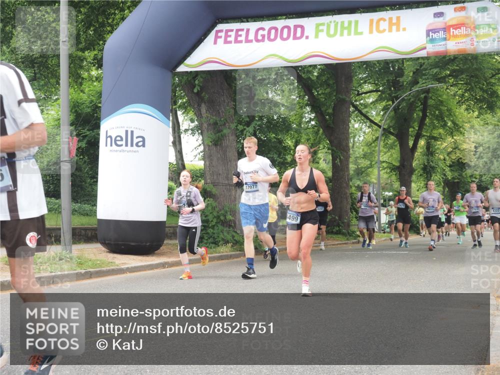 29.06.2025 - hella hamburg halbmarathon KatJ http://msf.ph/oto/8525751 29.06.2025 10:53:07 Zwischen KM18-KM19 1781, 4227, 4499, 5951, 8402 meine-sportfotos.de