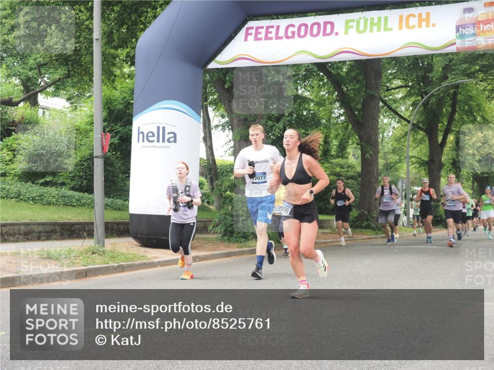 29.06.2025 - hella hamburg halbmarathon KatJ http://msf.ph/oto/8525761 29.06.2025 10:53:07 Zwischen KM18-KM19 1781, 4227, 4499, 5951, 8402 meine-sportfotos.de