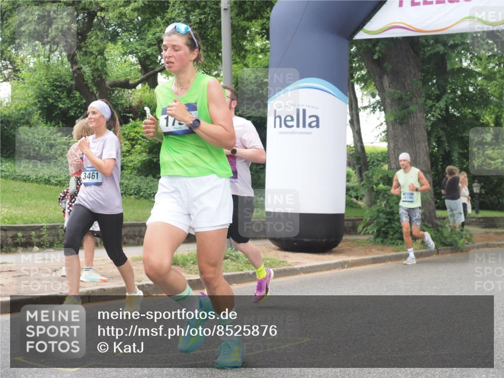29.06.2025 - hella hamburg halbmarathon KatJ http://msf.ph/oto/8525876 29.06.2025 10:53:15 Zwischen KM18-KM19 1790, 3461, 4227, 4286, 4322, 4782 meine-sportfotos.de