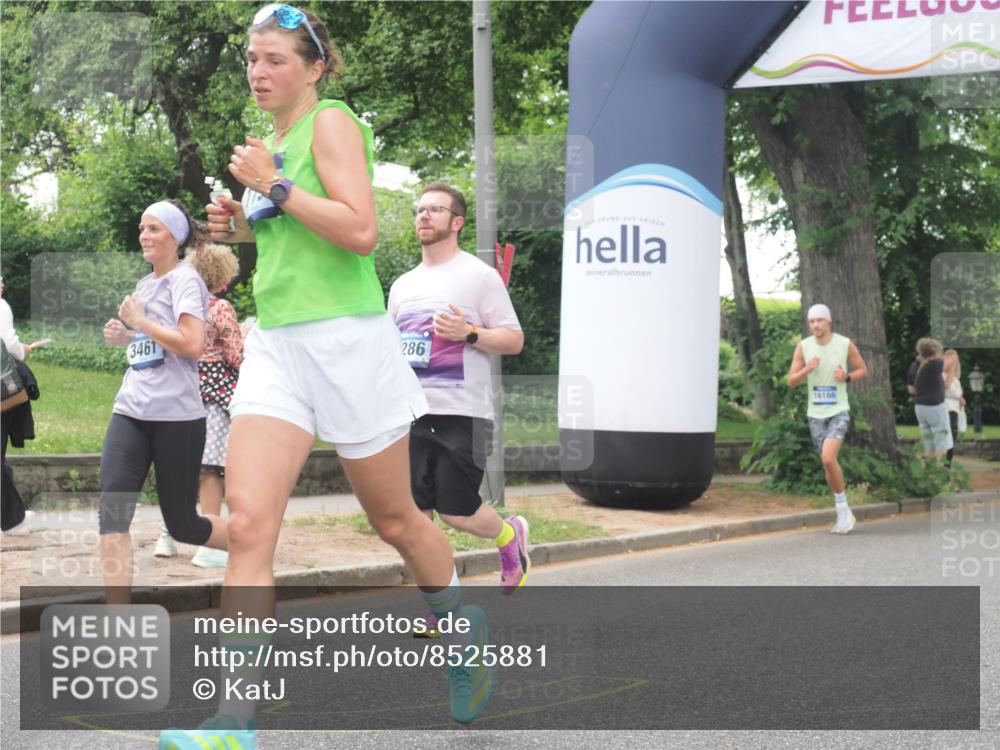 29.06.2025 - hella hamburg halbmarathon KatJ http://msf.ph/oto/8525881 29.06.2025 10:53:15 Zwischen KM18-KM19 1790, 3461, 4227, 4286, 4322, 4782 meine-sportfotos.de