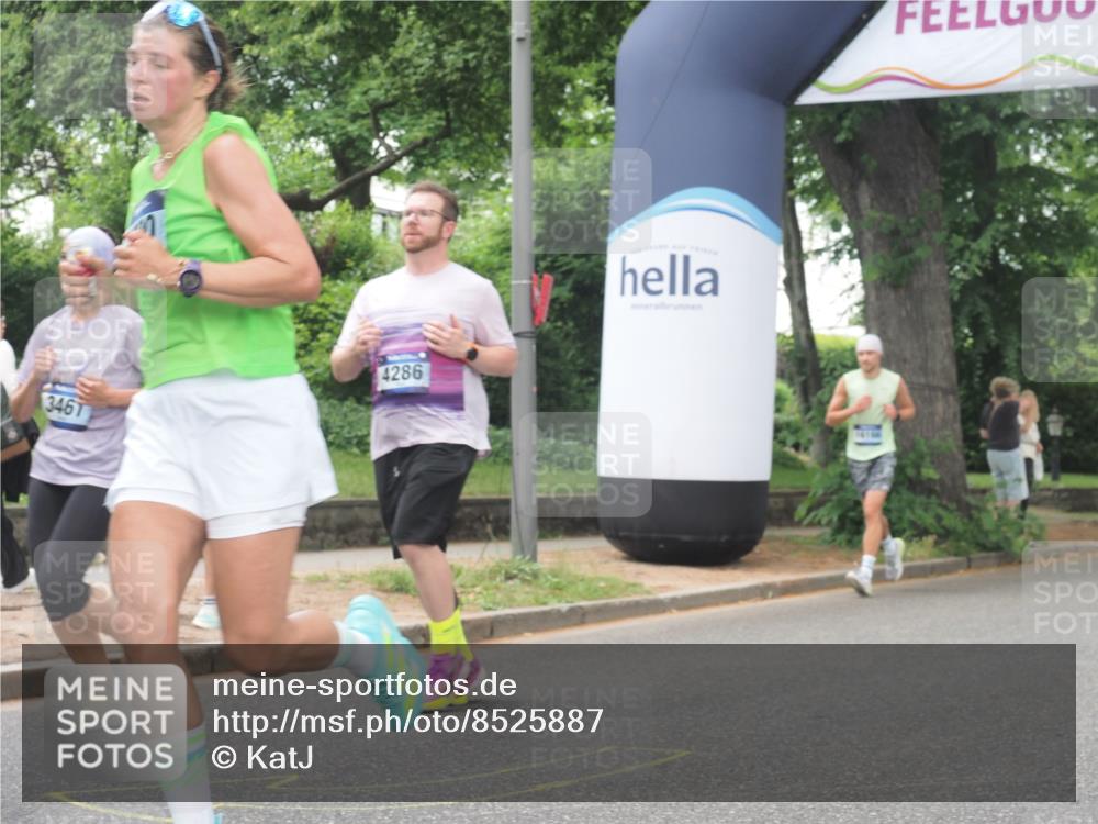 29.06.2025 - hella hamburg halbmarathon KatJ http://msf.ph/oto/8525887 29.06.2025 10:53:15 Zwischen KM18-KM19 1790, 3461, 4227, 4286, 4322, 4782 meine-sportfotos.de