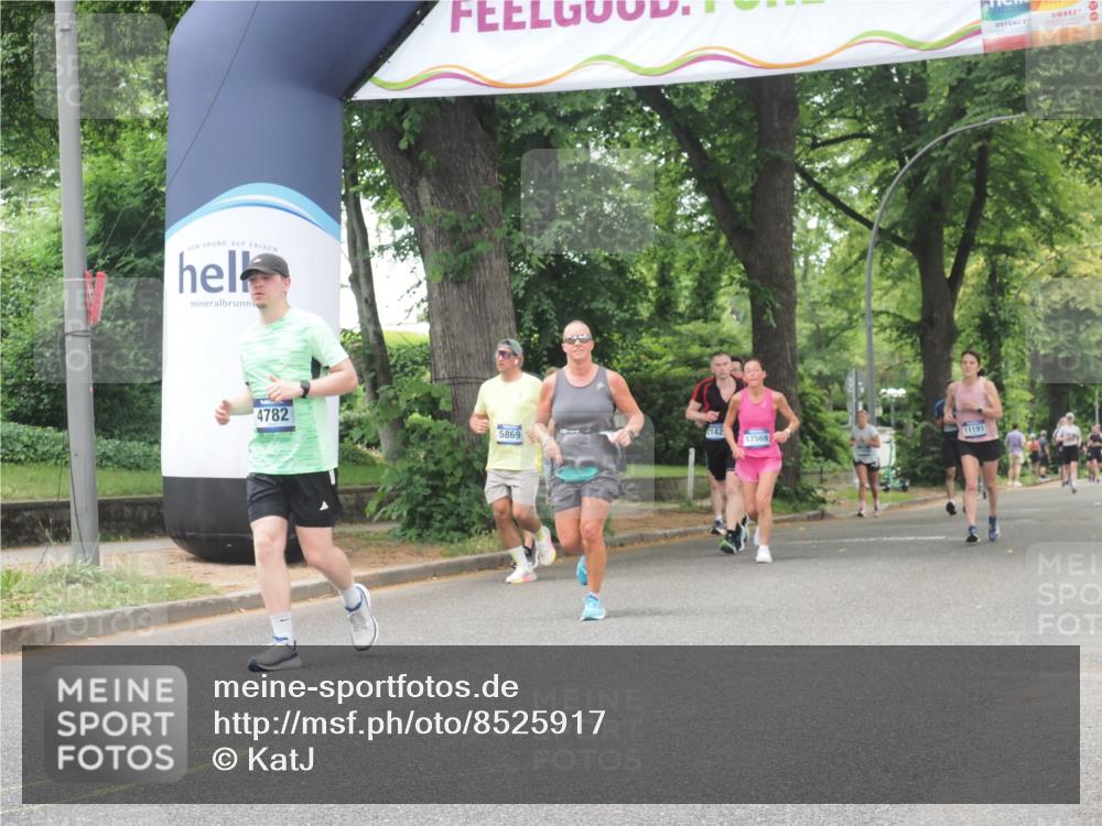 29.06.2025 - hella hamburg halbmarathon KatJ http://msf.ph/oto/8525917 29.06.2025 10:53:18 Zwischen KM18-KM19 1790, 3461, 4286, 4782, 7485 meine-sportfotos.de