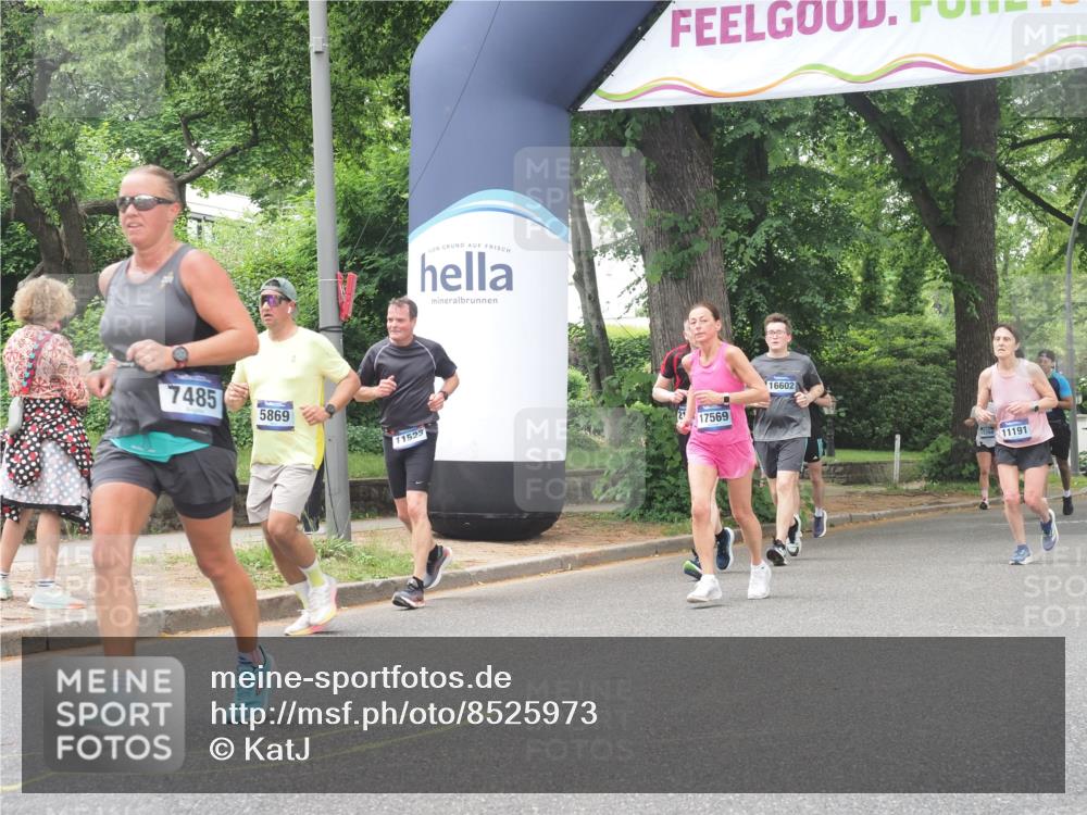 29.06.2025 - hella hamburg halbmarathon KatJ http://msf.ph/oto/8525973 29.06.2025 10:53:21 Zwischen KM18-KM19 4286, 4782, 5869, 7323, 7485 meine-sportfotos.de