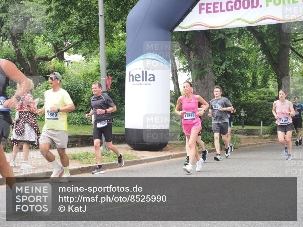 29.06.2025 - hella hamburg halbmarathon KatJ http://msf.ph/oto/8525990 29.06.2025 10:53:21 Zwischen KM18-KM19 4286, 4782, 5869, 7323, 7485 meine-sportfotos.de