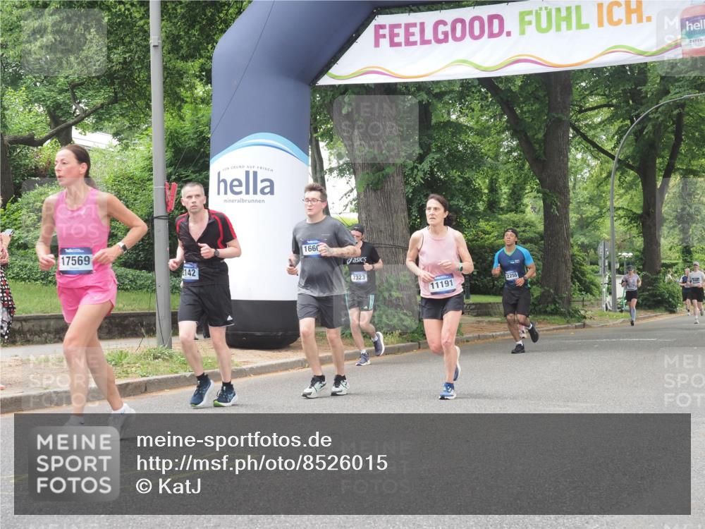 29.06.2025 - hella hamburg halbmarathon KatJ http://msf.ph/oto/8526015 29.06.2025 10:53:22 Zwischen KM18-KM19 2142, 4286, 4782, 5869, 7323, 7485 meine-sportfotos.de
