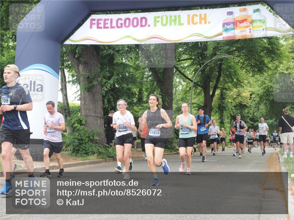 29.06.2025 - hella hamburg halbmarathon KatJ http://msf.ph/oto/8526072 29.06.2025 11:02:37 Zwischen KM18-KM19 2165, 2860, 3648, 6833, 7021, 7258, 7358, 8685 meine-sportfotos.de