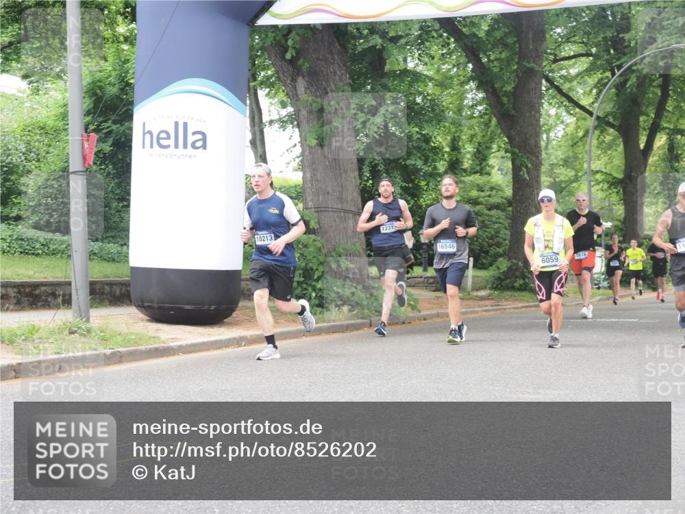 29.06.2025 - hella hamburg halbmarathon KatJ http://msf.ph/oto/8526202 29.06.2025 10:53:35 Zwischen KM18-KM19 4187, 6059 meine-sportfotos.de