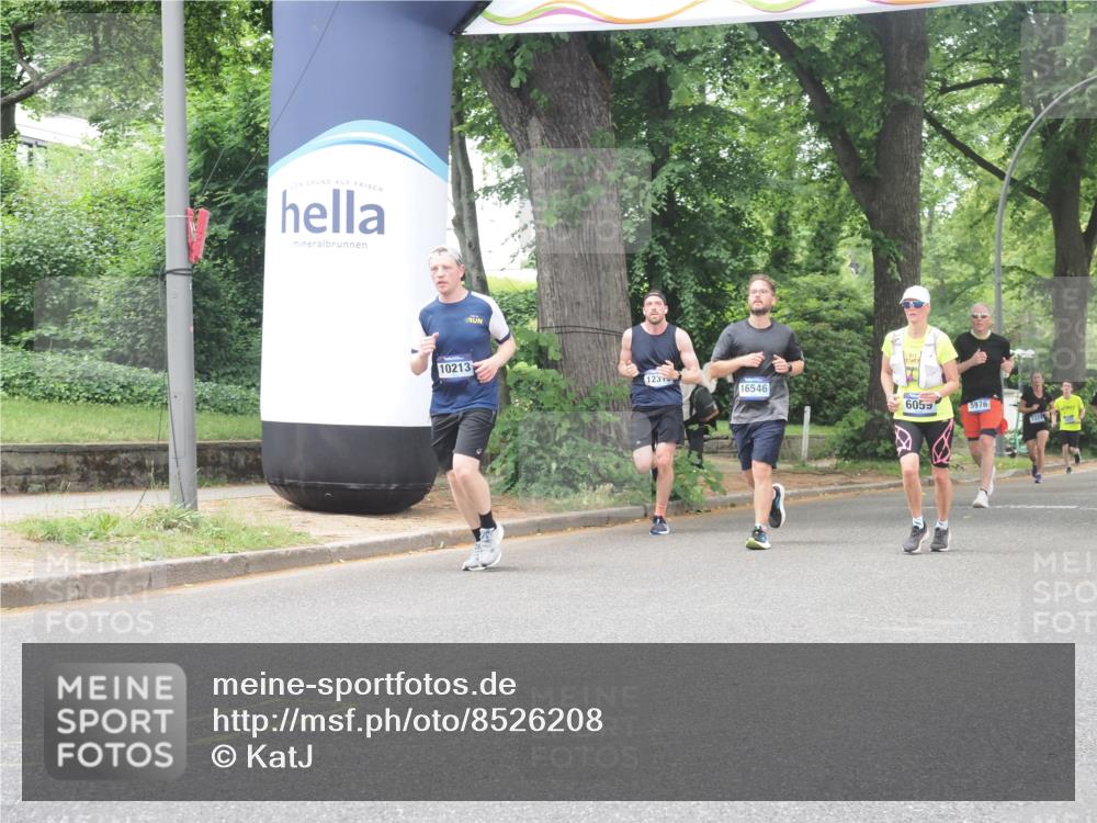 29.06.2025 - hella hamburg halbmarathon KatJ http://msf.ph/oto/8526208 29.06.2025 10:53:35 Zwischen KM18-KM19 4187, 6059 meine-sportfotos.de