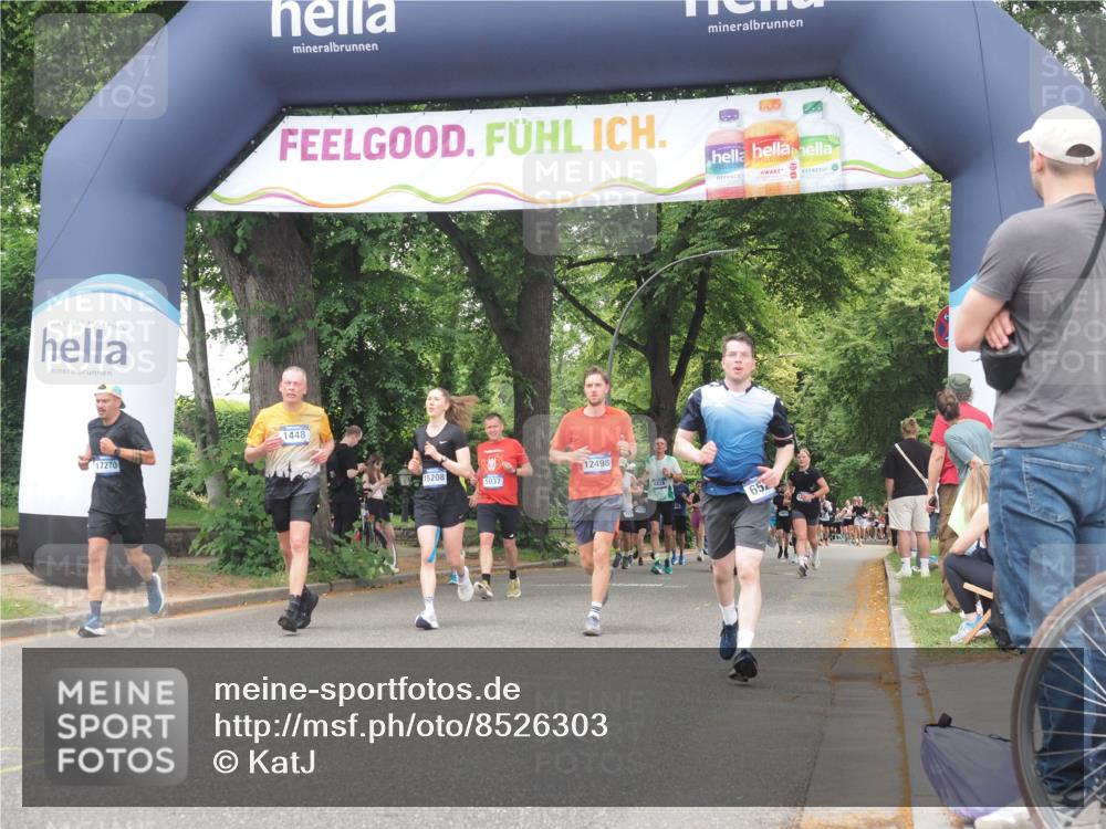 29.06.2025 - hella hamburg halbmarathon KatJ http://msf.ph/oto/8526303 29.06.2025 11:02:50 Zwischen KM18-KM19 1936, 3622, 4110, 6520, 8317 meine-sportfotos.de