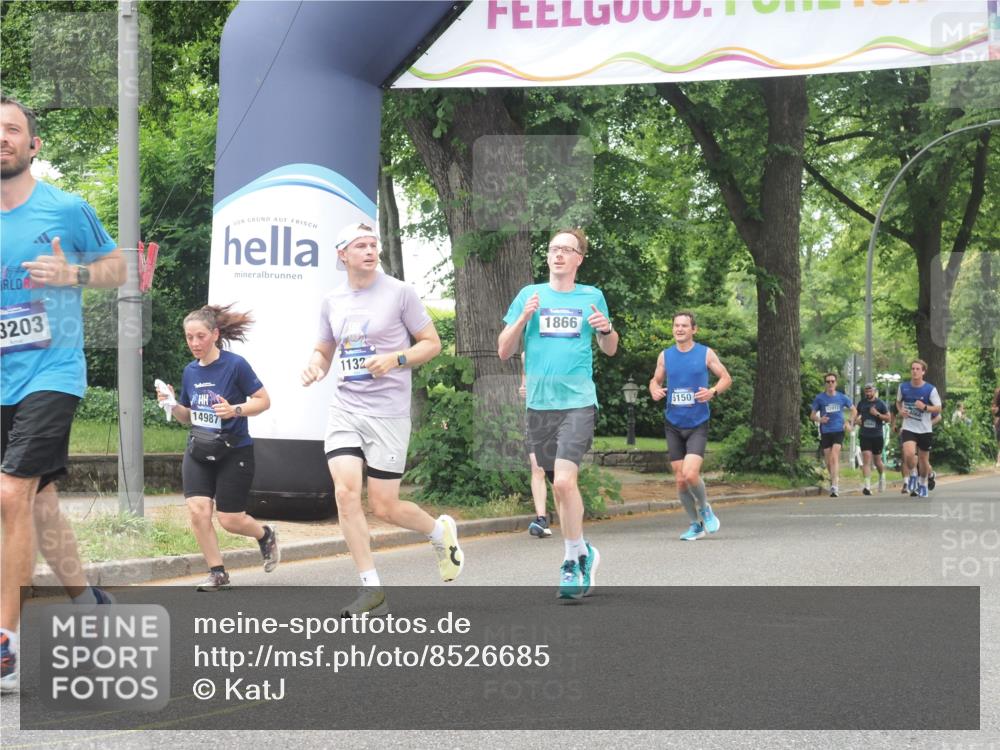 29.06.2025 - hella hamburg halbmarathon KatJ http://msf.ph/oto/8526685 29.06.2025 10:53:55 Zwischen KM18-KM19 1866, 4532, 5150, 5431 meine-sportfotos.de