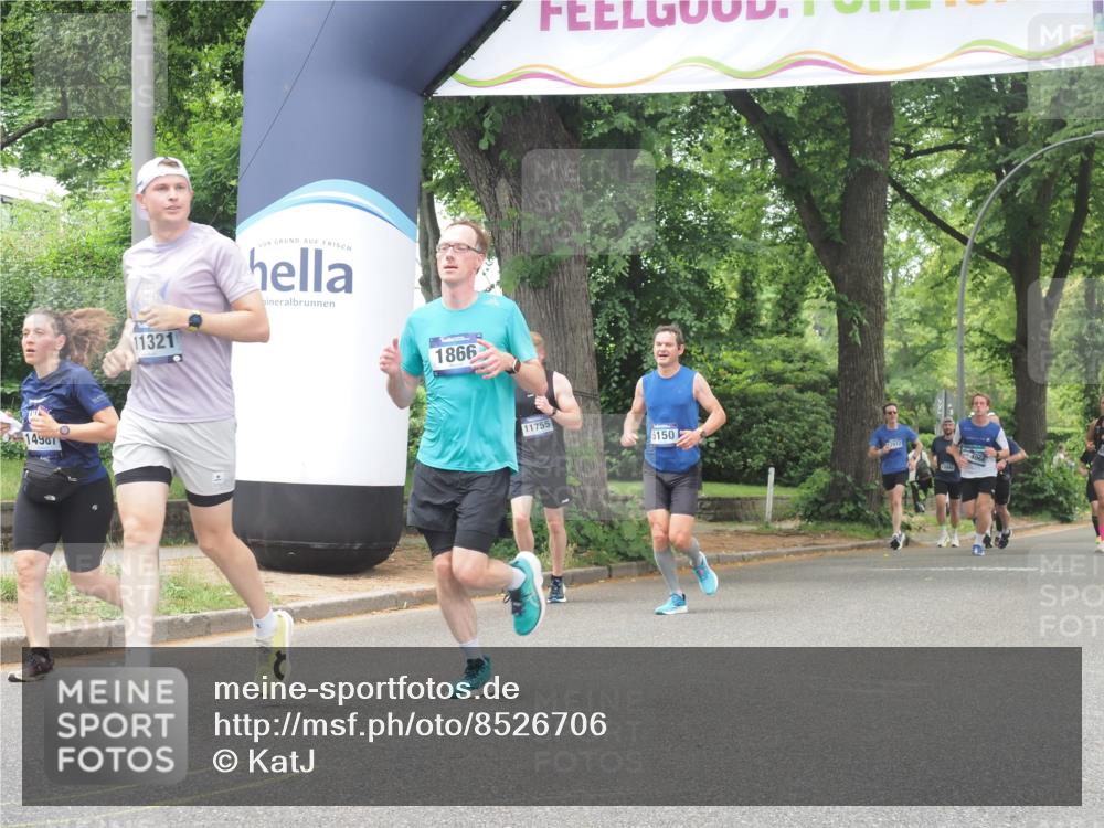 29.06.2025 - hella hamburg halbmarathon KatJ http://msf.ph/oto/8526706 29.06.2025 10:53:55 Zwischen KM18-KM19 1866, 4532, 5150, 5431 meine-sportfotos.de