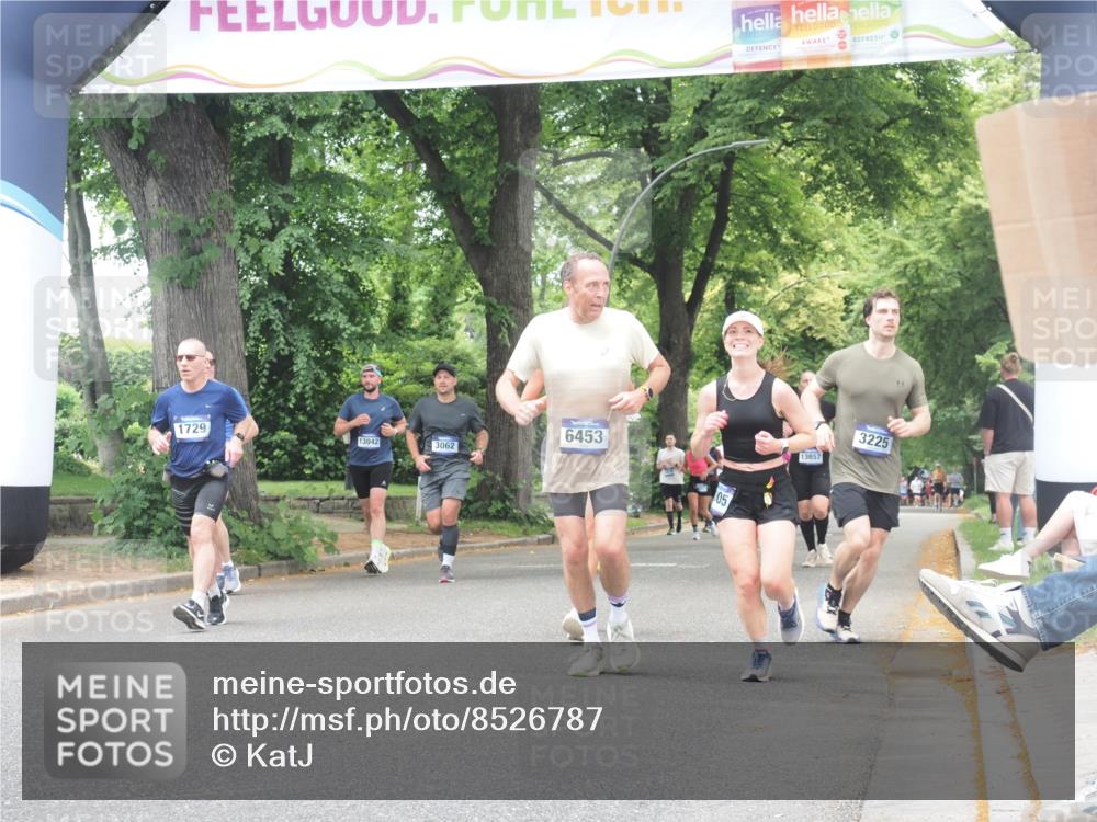 29.06.2025 - hella hamburg halbmarathon KatJ http://msf.ph/oto/8526787 29.06.2025 10:54:01 Zwischen KM18-KM19 3062, 3225, 4066, 5150, 6453 meine-sportfotos.de