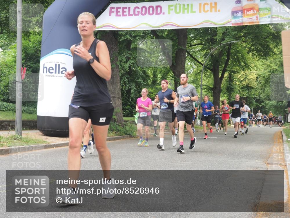 29.06.2025 - hella hamburg halbmarathon KatJ http://msf.ph/oto/8526946 29.06.2025 10:54:09 Zwischen KM18-KM19 1729, 2628, 3062, 5605 meine-sportfotos.de
