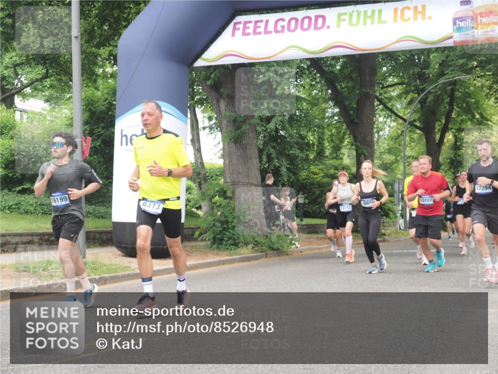 29.06.2025 - hella hamburg halbmarathon KatJ http://msf.ph/oto/8526948 29.06.2025 11:03:25 Zwischen KM18-KM19 1450, 2803, 4218, 5004, 5264, 6314, 6413, 7198 meine-sportfotos.de