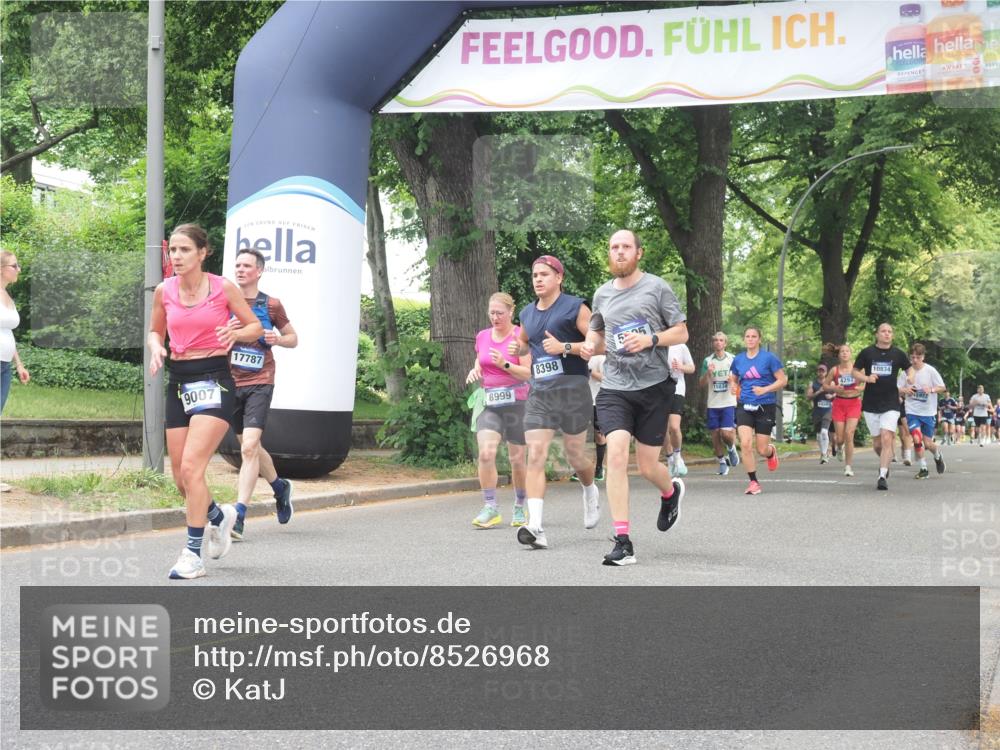 29.06.2025 - hella hamburg halbmarathon KatJ http://msf.ph/oto/8526968 29.06.2025 10:54:10 Zwischen KM18-KM19 1729, 2628, 5605, 8398 meine-sportfotos.de
