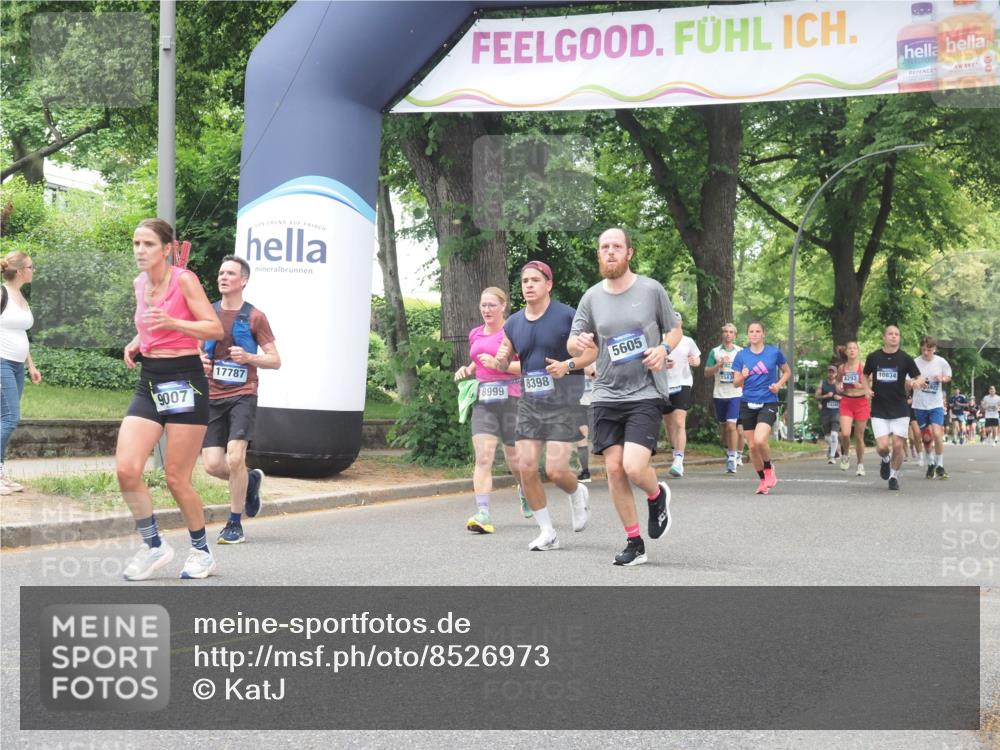 29.06.2025 - hella hamburg halbmarathon KatJ http://msf.ph/oto/8526973 29.06.2025 10:54:10 Zwischen KM18-KM19 1729, 2628, 5605, 8398 meine-sportfotos.de