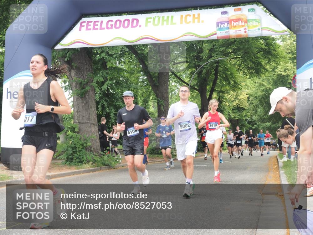 29.06.2025 - hella hamburg halbmarathon KatJ http://msf.ph/oto/8527053 29.06.2025 11:03:29 Zwischen KM18-KM19 2017, 4108, 4218, 5002, 6413, 7198, 8619 meine-sportfotos.de