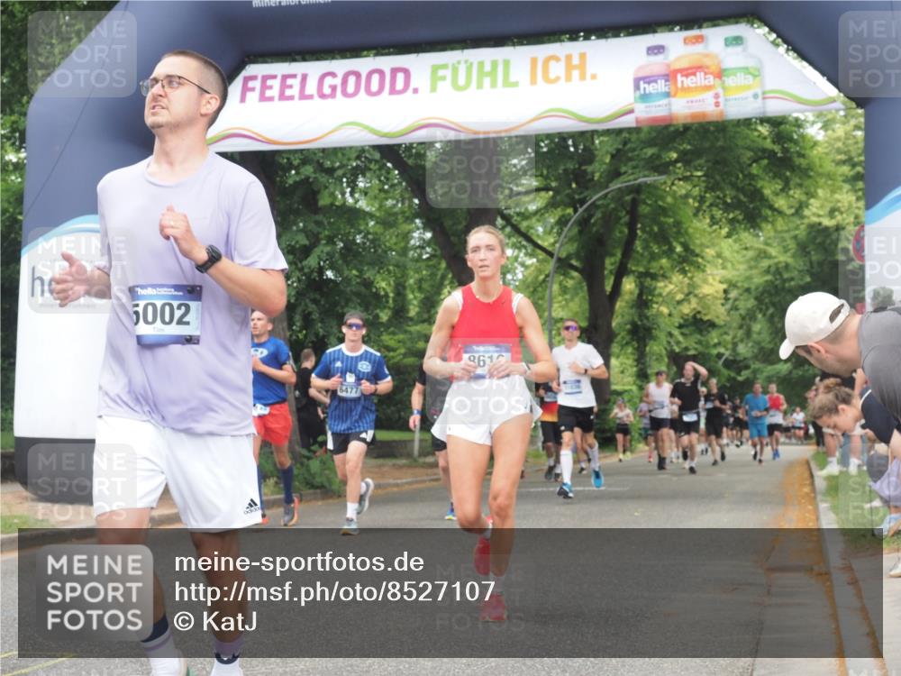29.06.2025 - hella hamburg halbmarathon KatJ http://msf.ph/oto/8527107 29.06.2025 11:03:31 Zwischen KM18-KM19 2017, 3105, 4108, 5002, 6413, 6477, 7198, 8619 meine-sportfotos.de