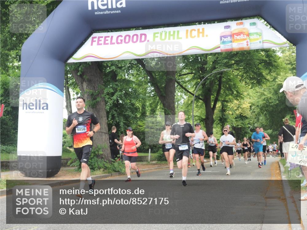 29.06.2025 - hella hamburg halbmarathon KatJ http://msf.ph/oto/8527175 29.06.2025 11:03:35 Zwischen KM18-KM19 2017, 3105, 4108, 5002, 6477, 7101, 8248, 8619 meine-sportfotos.de