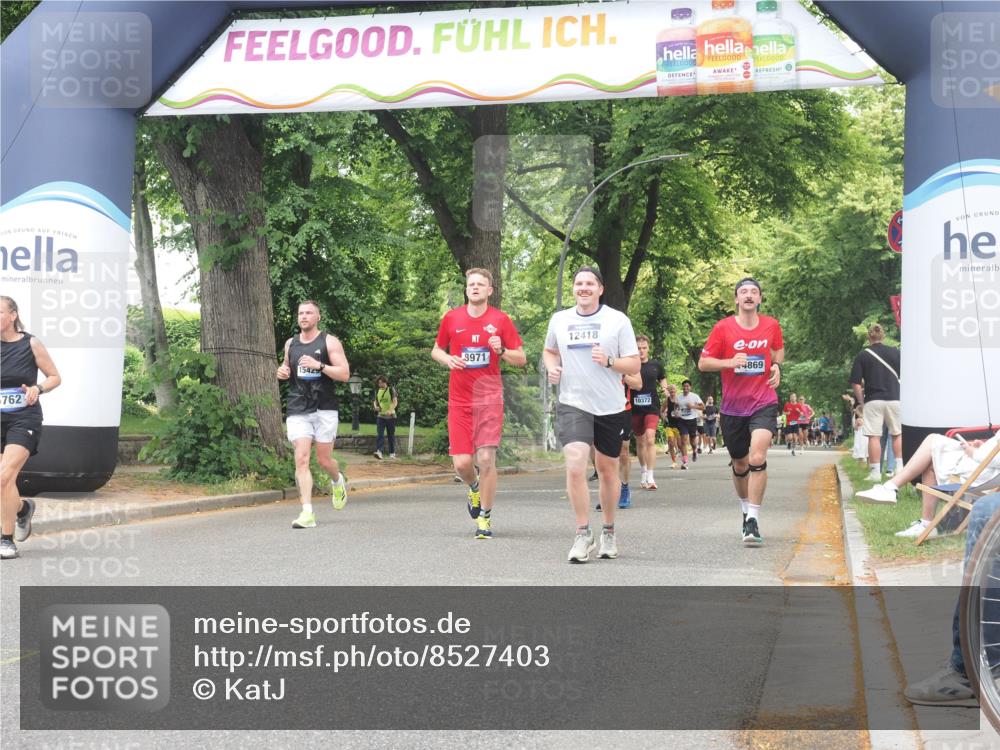 29.06.2025 - hella hamburg halbmarathon KatJ http://msf.ph/oto/8527403 29.06.2025 10:54:41 Zwischen KM18-KM19 1079, 1367, 4169, 5762, 6517, 7685 meine-sportfotos.de
