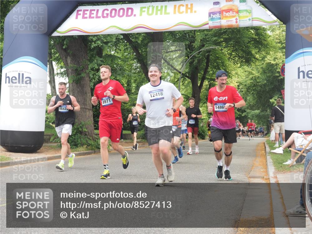 29.06.2025 - hella hamburg halbmarathon KatJ http://msf.ph/oto/8527413 29.06.2025 10:54:42 Zwischen KM18-KM19 1079, 4169, 5762, 6517, 7685 meine-sportfotos.de