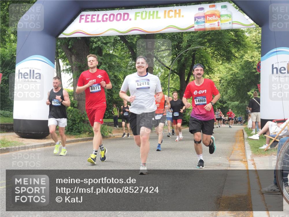 29.06.2025 - hella hamburg halbmarathon KatJ http://msf.ph/oto/8527424 29.06.2025 10:54:42 Zwischen KM18-KM19 1079, 4169, 5762, 6517, 7685 meine-sportfotos.de