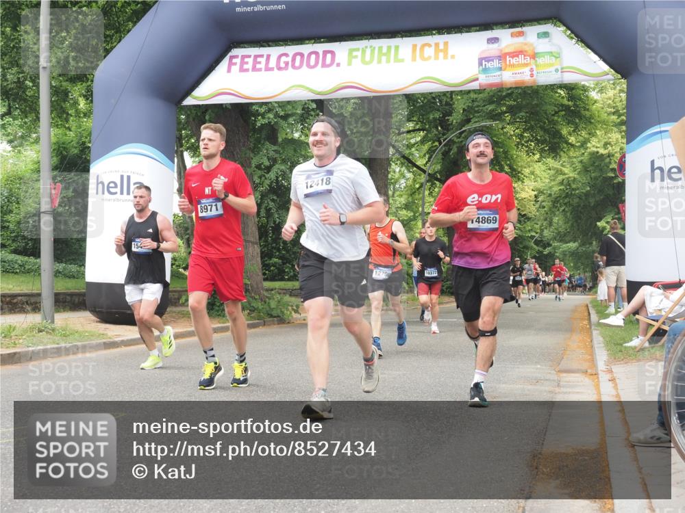 29.06.2025 - hella hamburg halbmarathon KatJ http://msf.ph/oto/8527434 29.06.2025 10:54:42 Zwischen KM18-KM19 1079, 4169, 5762, 6517, 7685 meine-sportfotos.de