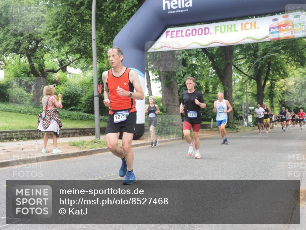 29.06.2025 - hella hamburg halbmarathon KatJ http://msf.ph/oto/8527468 29.06.2025 10:54:44 Zwischen KM18-KM19 1079, 4169, 4666, 5762, 6517, 7685 meine-sportfotos.de
