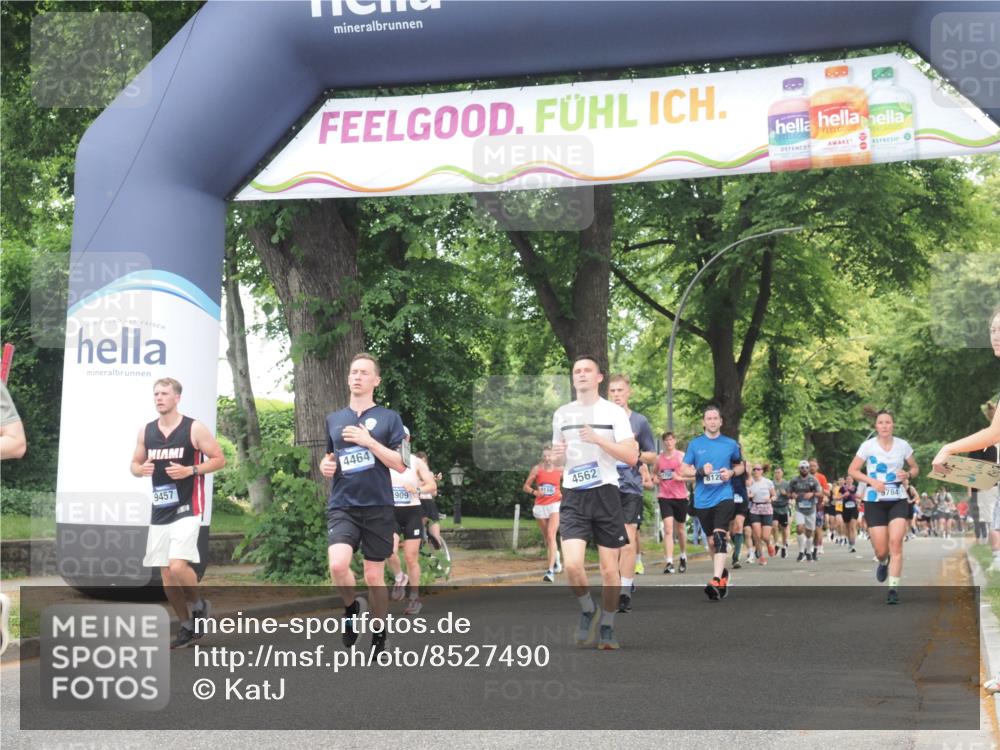 29.06.2025 - hella hamburg halbmarathon KatJ http://msf.ph/oto/8527490 29.06.2025 11:03:49 Zwischen KM18-KM19 4464, 4562, 4614, 5909, 8341 meine-sportfotos.de