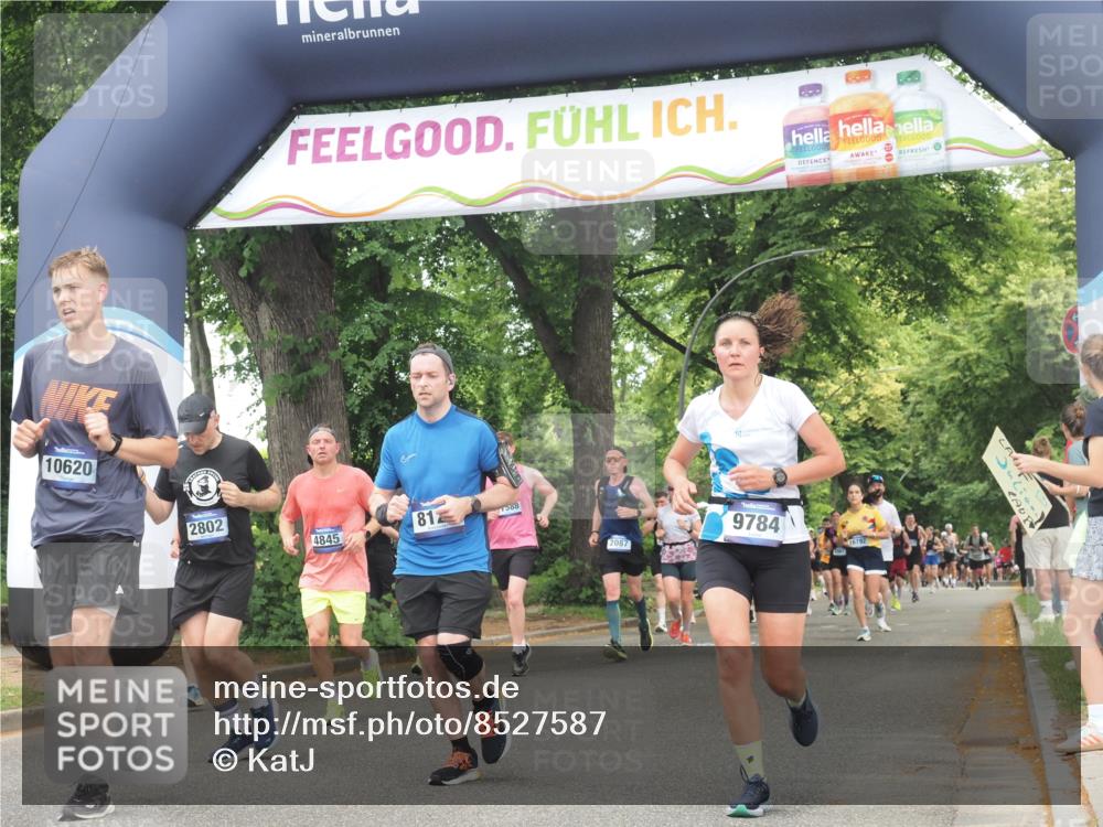 29.06.2025 - hella hamburg halbmarathon KatJ http://msf.ph/oto/8527587 29.06.2025 11:03:53 Zwischen KM18-KM19 1166, 2087, 2802, 4464, 4562, 4614, 4845, 5909, 8128, 8341 meine-sportfotos.de