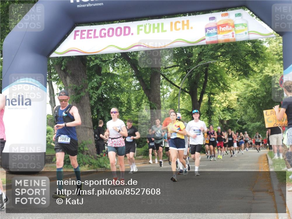 29.06.2025 - hella hamburg halbmarathon KatJ http://msf.ph/oto/8527608 29.06.2025 11:03:55 Zwischen KM18-KM19 1166, 2087, 2802, 4464, 4562, 4845, 5909, 8128 meine-sportfotos.de
