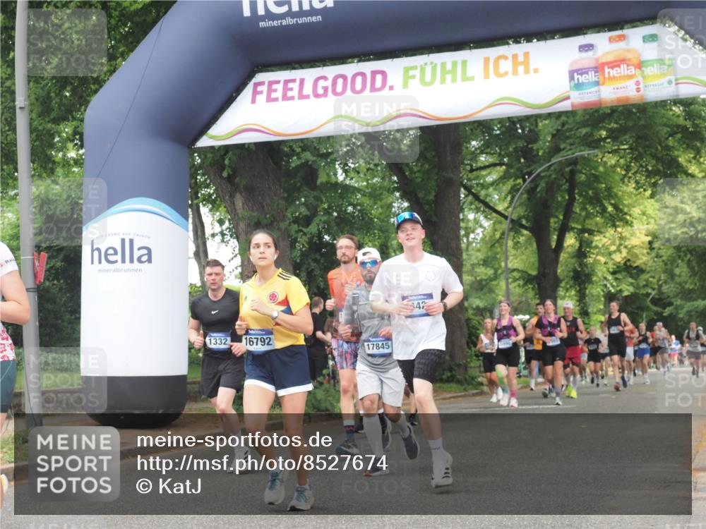29.06.2025 - hella hamburg halbmarathon KatJ http://msf.ph/oto/8527674 29.06.2025 11:03:57 Zwischen KM18-KM19 1166, 1332, 2087, 2802, 4562, 4845, 5909, 8128 meine-sportfotos.de